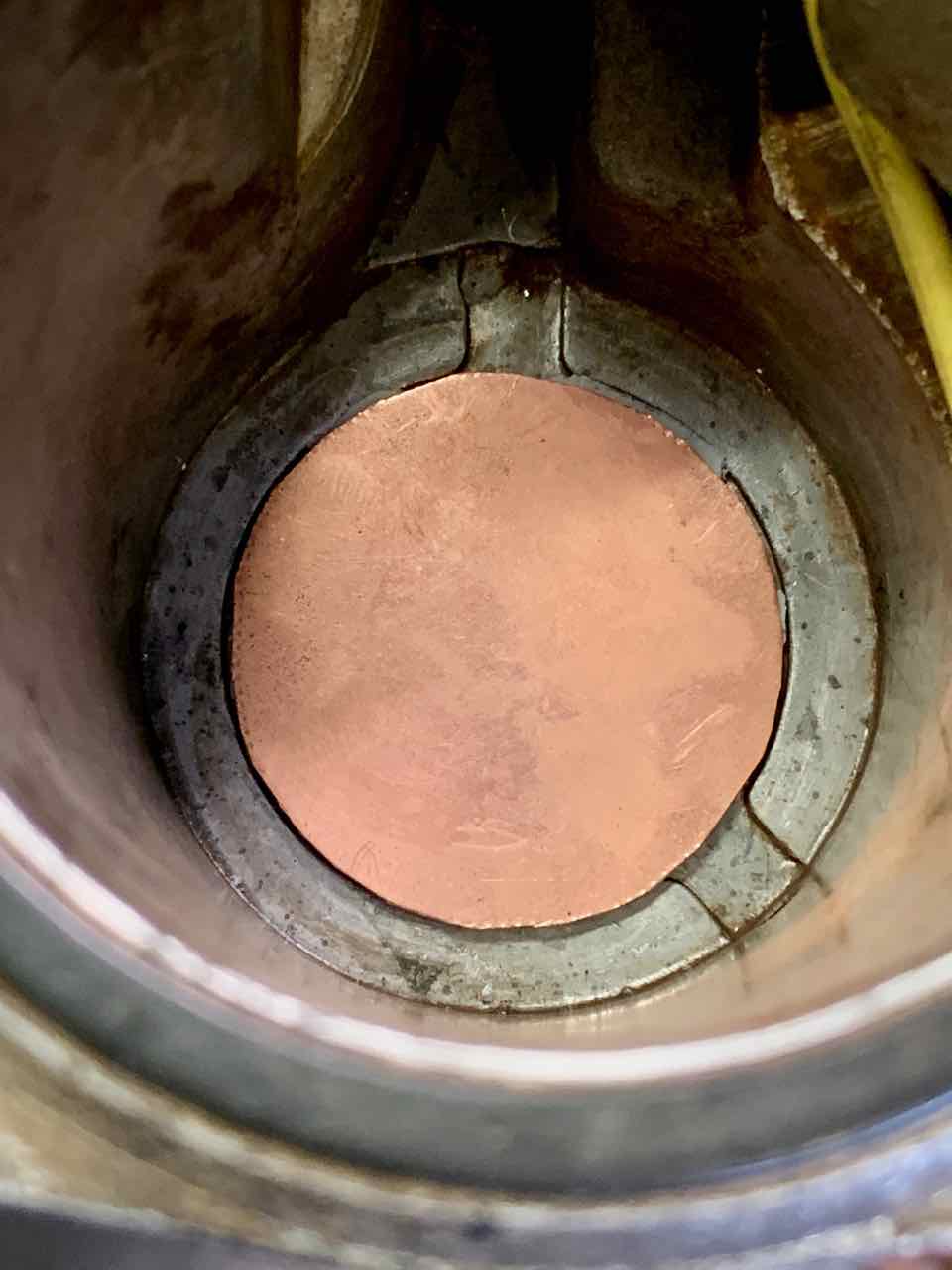copper in M37 distributor at coil (1).jpg